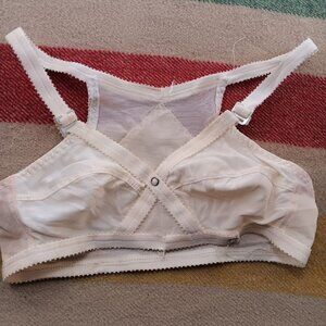 Vintage Bra 34A Snap-Ups Lido White Mesh 100% Nylon Front Closure 1970s 80s